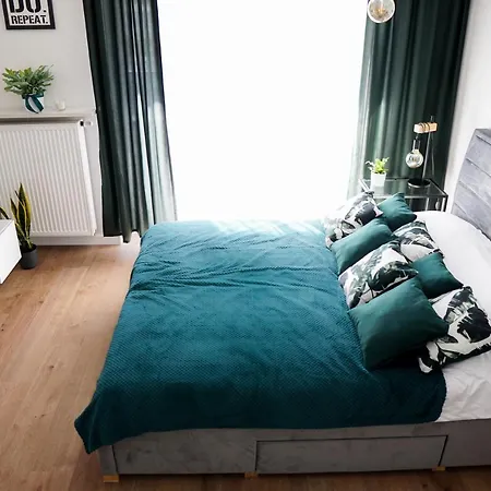 Vizzit Us Premium Apartments Warszawa Zewnętrze zdjęcie