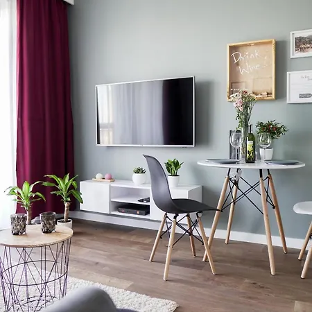 Vizzit Us Premium Apartments Warszawa Zewnętrze zdjęcie