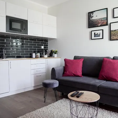 Vizzit Us Premium Apartments Warszawa Zewnętrze zdjęcie