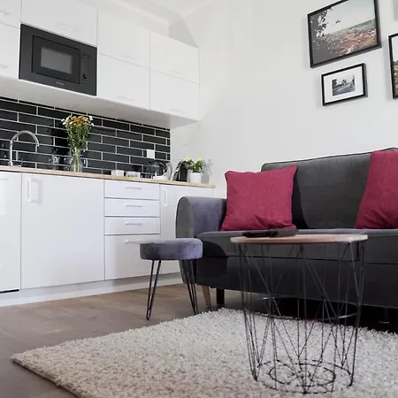 Vizzit Us Premium Apartments Warszawa Zewnętrze zdjęcie