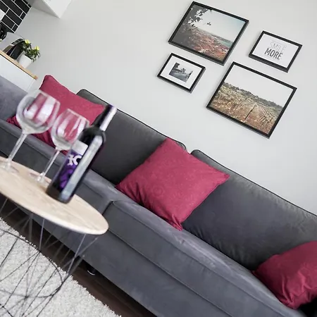 Vizzit Us Premium Apartments Warszawa Zewnętrze zdjęcie